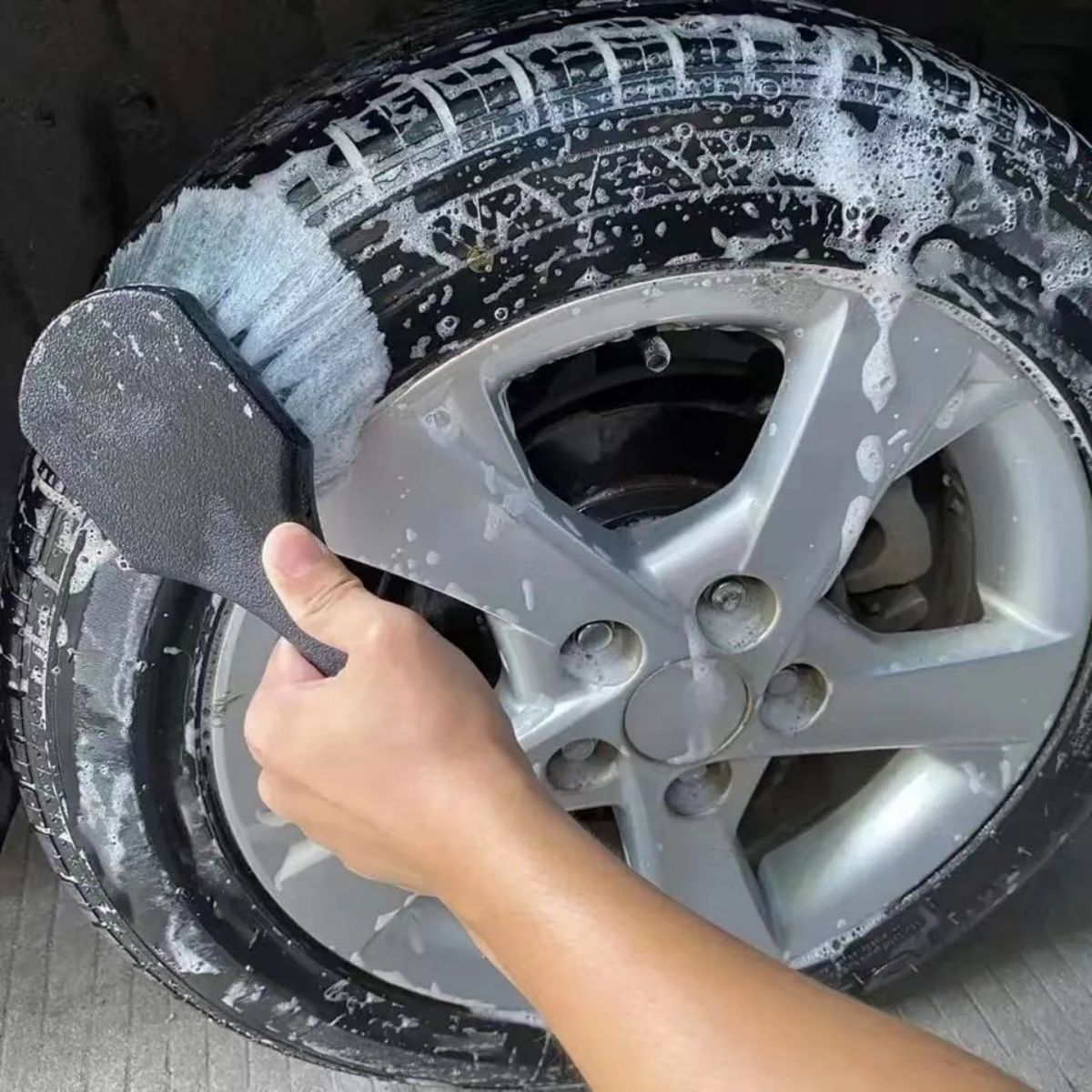 Car Wheel Cleaning Brush Detai - Car Cleaning Brush review and price